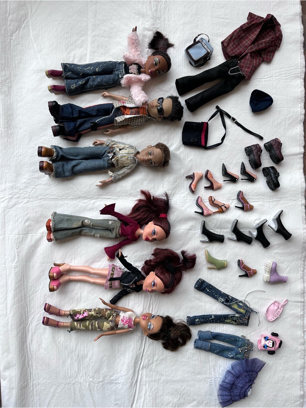 Vintage BRATZ Dolls Lot Y2K